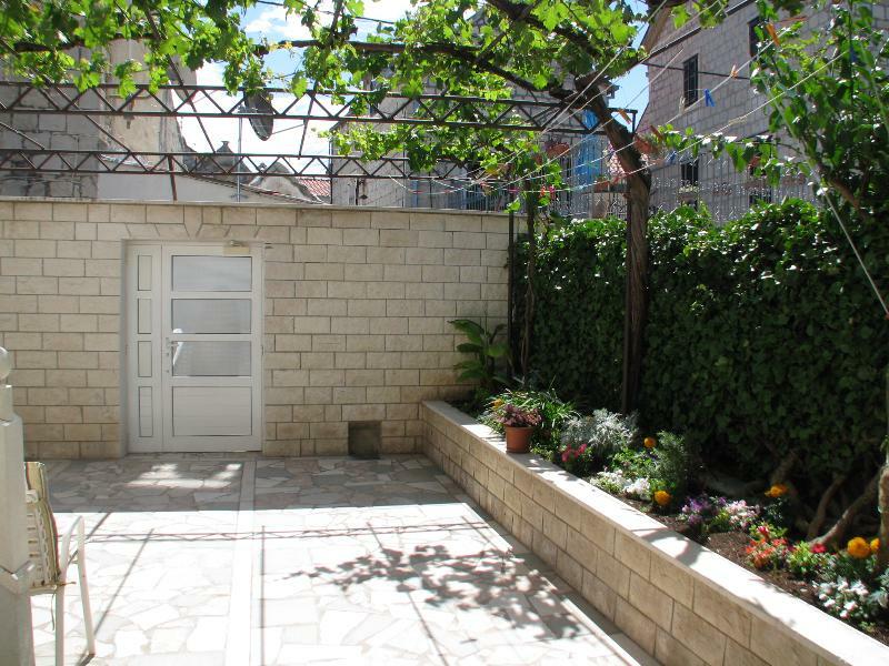 Split Center Suites Buitenkant foto