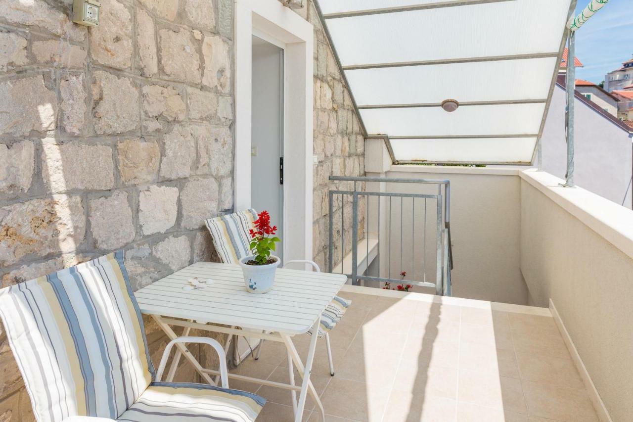 Split Center Suites Buitenkant foto