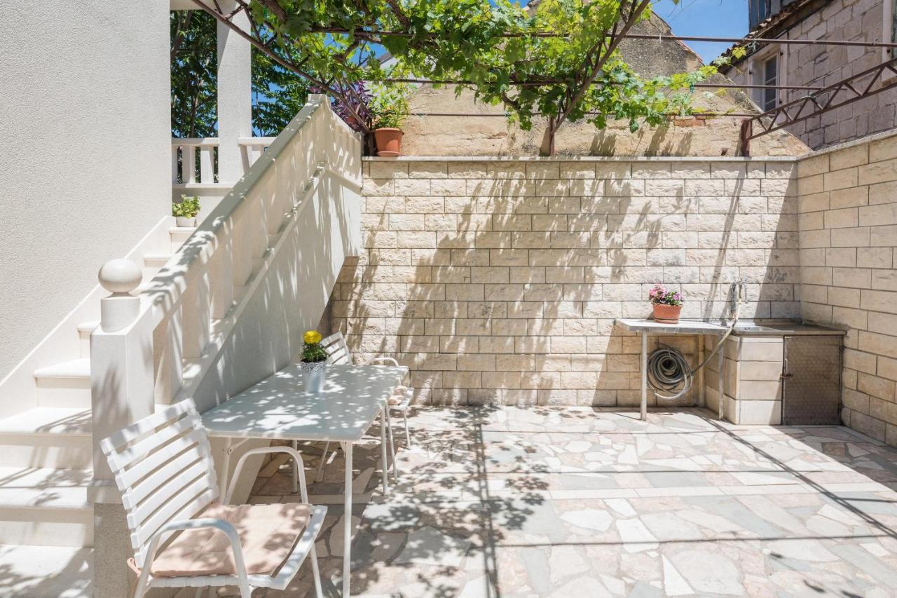 Split Center Suites Buitenkant foto